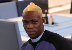 479620_balotelli biondo.PNG